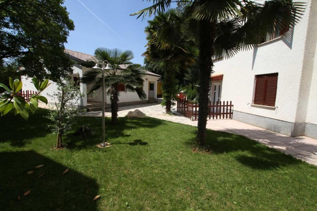 In With Terrace, Air Conditioning, Wifi, Washing Machine Apartment Poreč