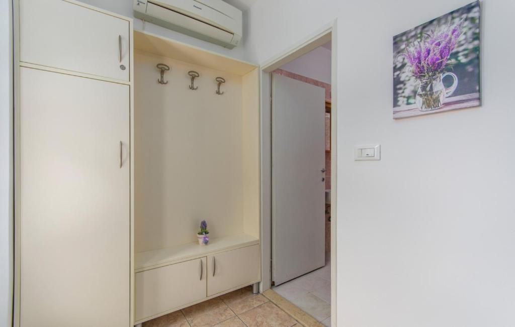 In With Terrace, Air Conditioning, Wifi, Washing Machine